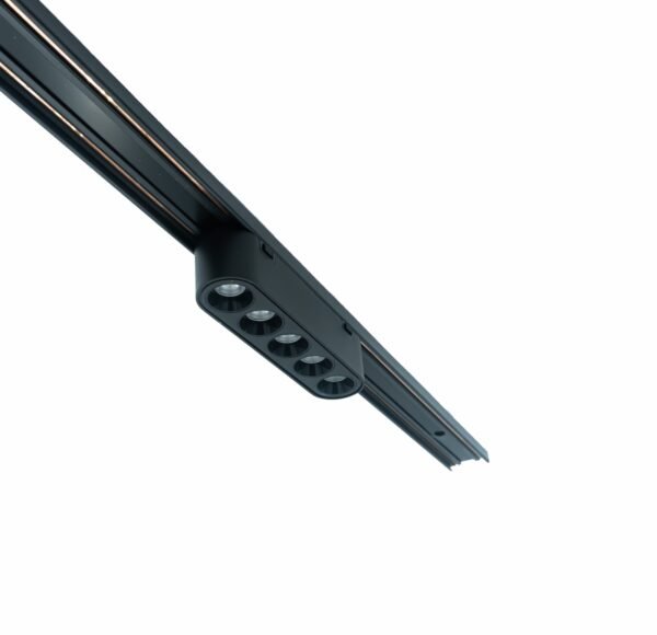 HX702 - Image 3