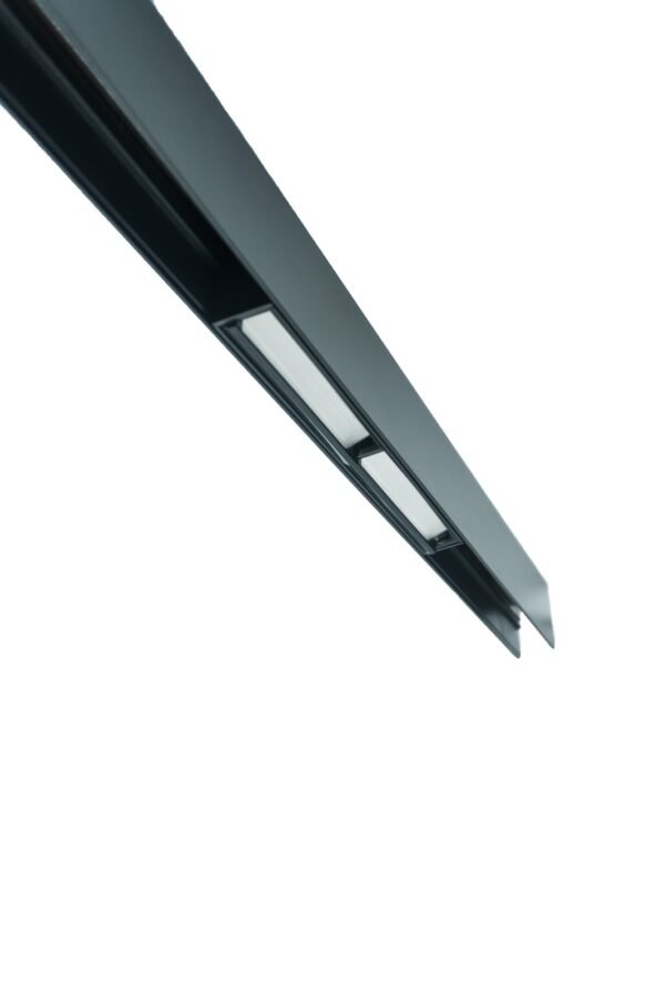 HX7037 - Image 3
